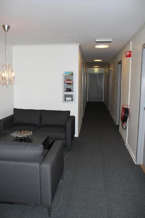 Froland Hostel Froland Verk ภายนอก รูปภาพ